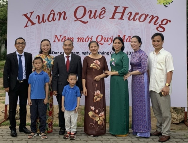 Mang mùa Xuân đến với kiều bào Việt sinh sống, làm việc tại Đông Phi ảnh 1