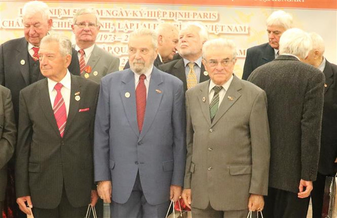 50 năm ngày ký Hiệp định Paris: Yêu Việt Nam từ cái nhìn đầu tiên ảnh 3