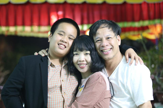 Cư dân mạng dậy sóng với bài thơ Đỗ Nhật Nam tặng bố mẹ ảnh 1