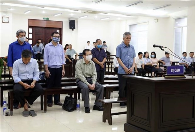 Tòa quyết định hoãn phiên phúc thẩm do bị cáo Vũ Huy Hoàng vắng mặt ảnh 2