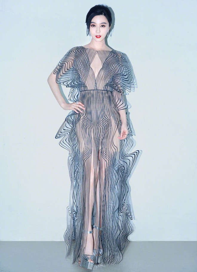 Phạm Băng Băng là ngôi sao quốc tế mặc đẹp nhất thế giới năm 2017 ảnh 13