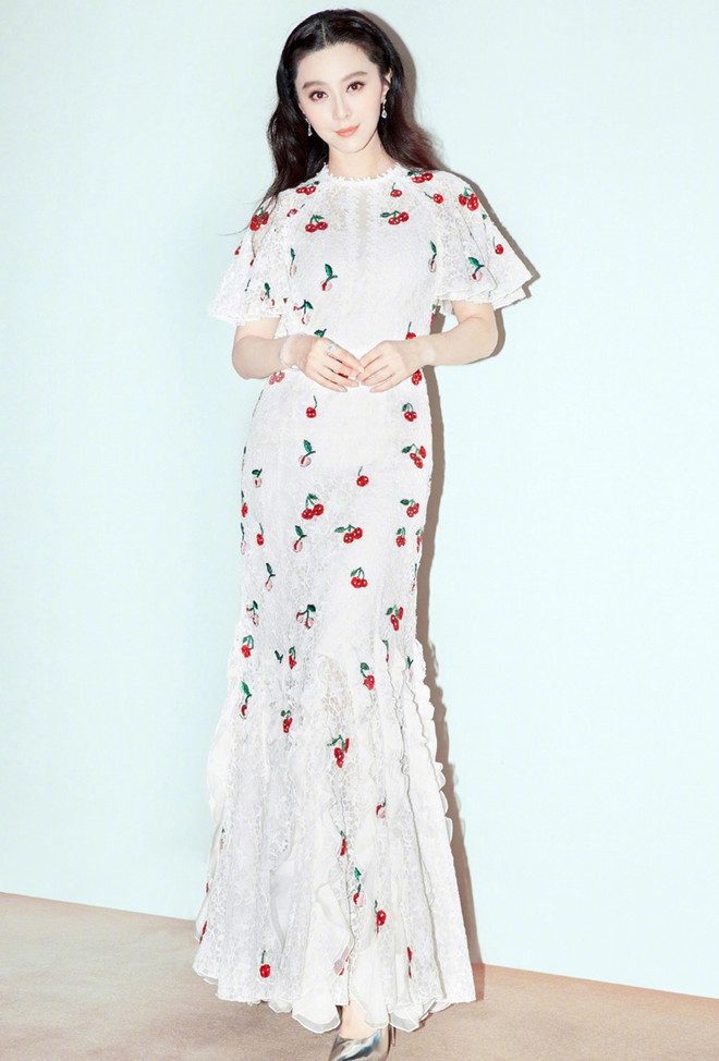 Phạm Băng Băng là ngôi sao quốc tế mặc đẹp nhất thế giới năm 2017 ảnh 15