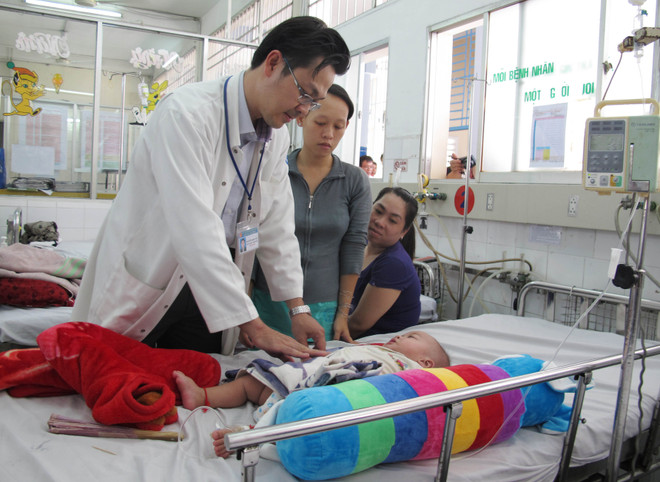 Người dân cần đi khám ngay khi có biểu hiện nghi sốt xuất huyết ảnh 1