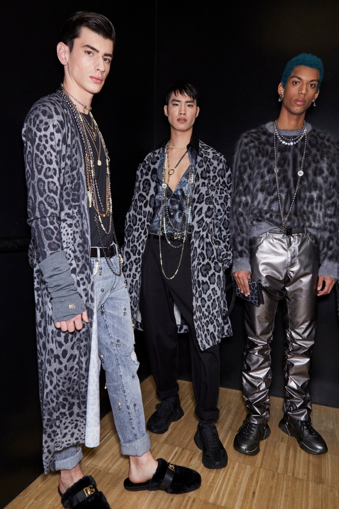 Cách nhìn nhận về cuộc sống mới mẻ qua bộ sưu tập Dolce & Gabbana 2021 ảnh 18