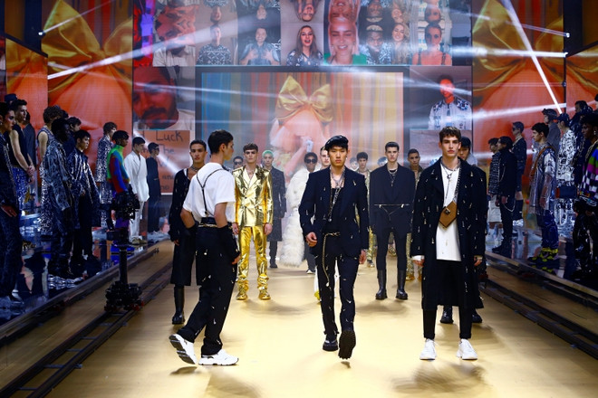 Cách nhìn nhận về cuộc sống mới mẻ qua bộ sưu tập Dolce & Gabbana 2021 ảnh 1