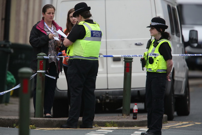 Anh trả tự do 2 nghi can liên quan vụ đánh bom khủng bố tàu điện ngầm ảnh 1