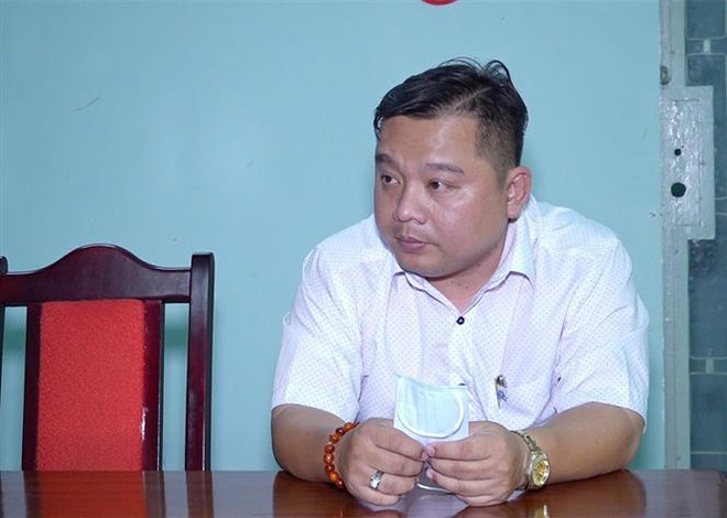 Tạm giữ đối tượng giả danh cán bộ Bộ Công an đi liên hệ công tác ảnh 1