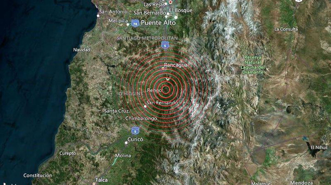 Chile hứng chịu 2 trận động đất liên tiếp, nguy cơ có sóng thần ảnh 1