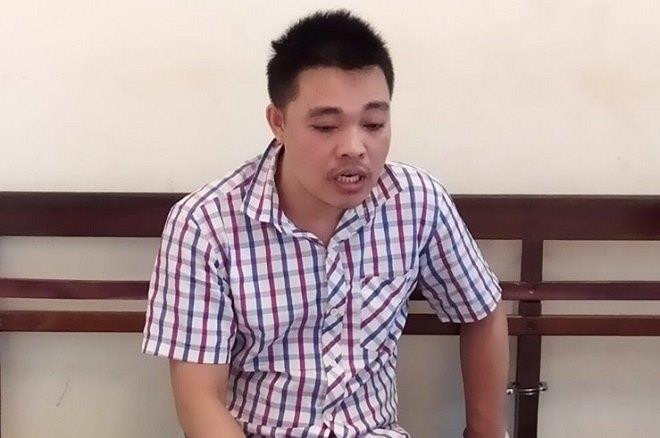 Khống chế thành công đối tượng dùng dao uy hiếp nữ nhân viên tạp hóa ảnh 1