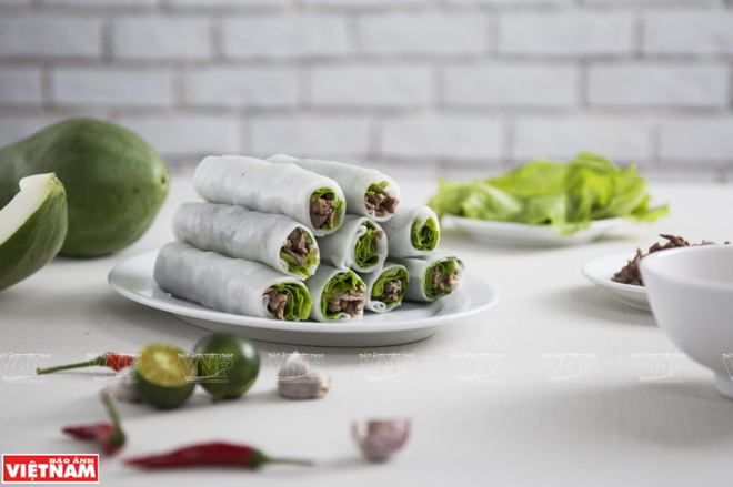 Phở cuốn Ngũ Xã - đặc trưng cho ẩm thực đất Hà Thành ảnh 1