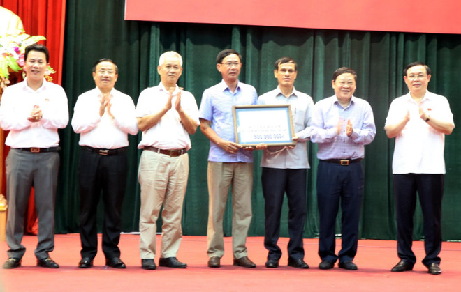 Phó Thủ tướng tiếp xúc cử tri chuyên đề về y tế tại tỉnh Hà Tĩnh ảnh 2