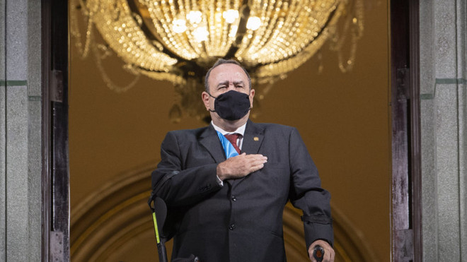 Tổng thống Guatemala mắc COVID-19, tình hình ở Italy xấu đi ảnh 1