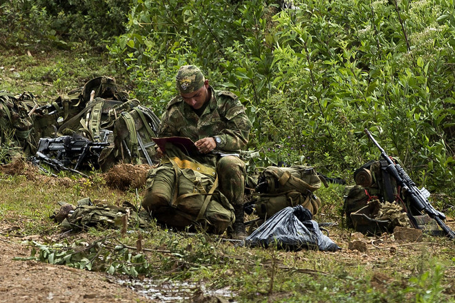 Quân đội Colombia và FARC lại đụng độ, 6 người thiệt mạng ảnh 1