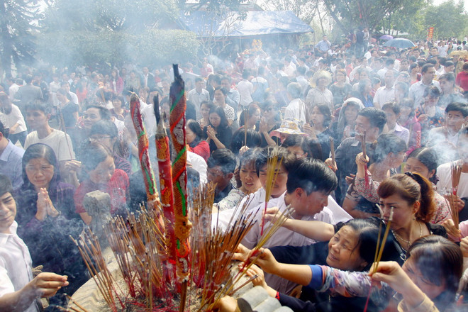 Phú Thọ gìn giữ bản sắc văn hóa lễ hội đền Mẫu Âu Cơ ảnh 3