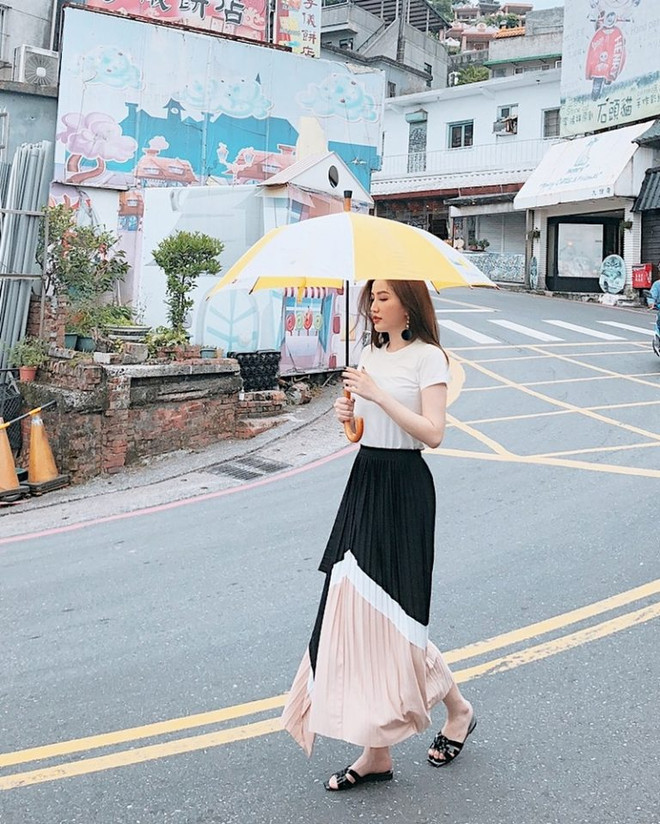 Mỹ nhân Việt “ướp lạnh” ngày hè với street style ngập tràn sắc trắng ảnh 7