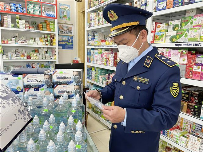 Tăng giám sát thực hiện kê khai, niêm yết giá, công khai tin về giá ảnh 2