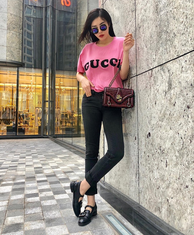 Kỳ Duyên và dàn sao Việt khoe street style ngập tràn hàng hiệu ảnh 1