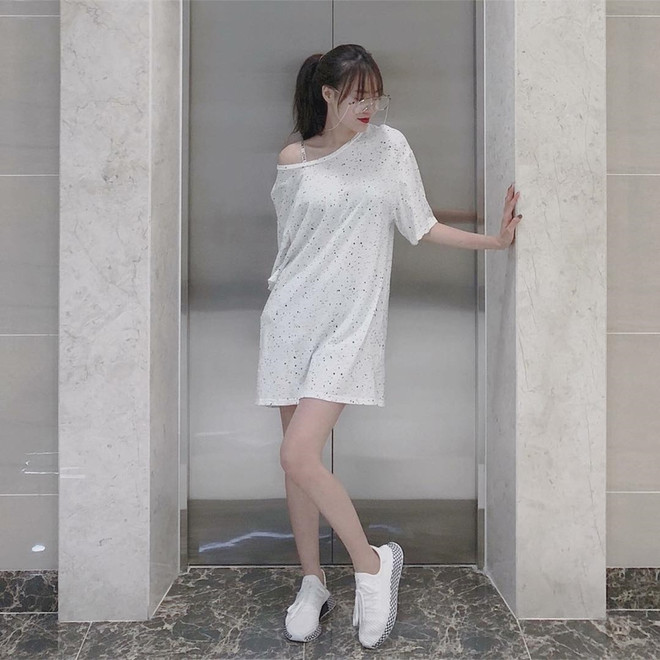 Kỳ Duyên và dàn sao Việt khoe street style ngập tràn hàng hiệu ảnh 17