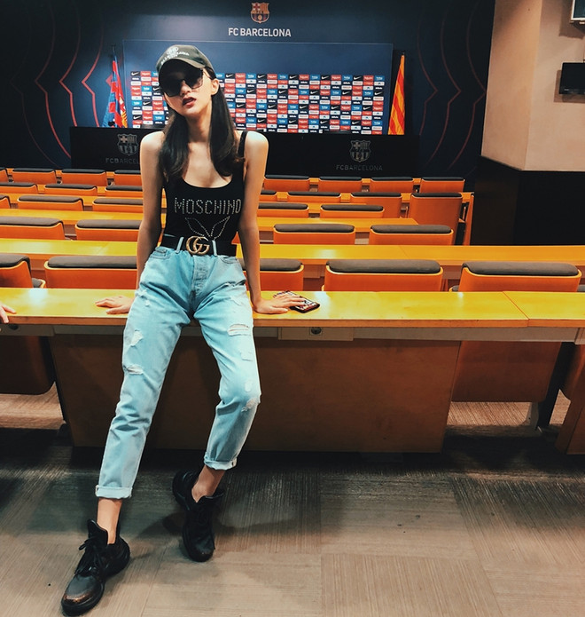 Kỳ Duyên và dàn sao Việt khoe street style ngập tràn hàng hiệu ảnh 12