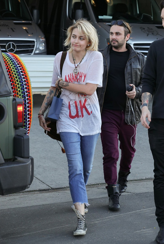 Con gái Michael Jackson sở hữu nhan sắc quyến rũ đốn tim làng mốt ảnh 16