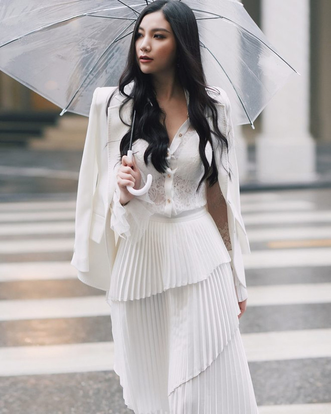 Thanh Hằng, Hồ Ngọc Hà và dàn sao Việt chất lừ với họa tiết kẻ ảnh 16