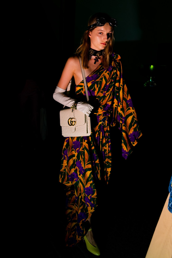 Hồ Ngọc Hà diện nguyên cây Gucci, gây ấn tượng với báo nước ngoài ảnh 13