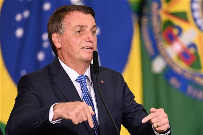 Tổng thống Brazil Jair Bolsonaro phải nhập viện khẩn cấp ảnh 1