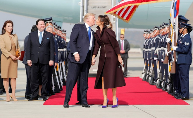 Đệ nhất Phu nhân Melania Trump ''đốn tim'' tín đồ thời trang thế giới ảnh 5