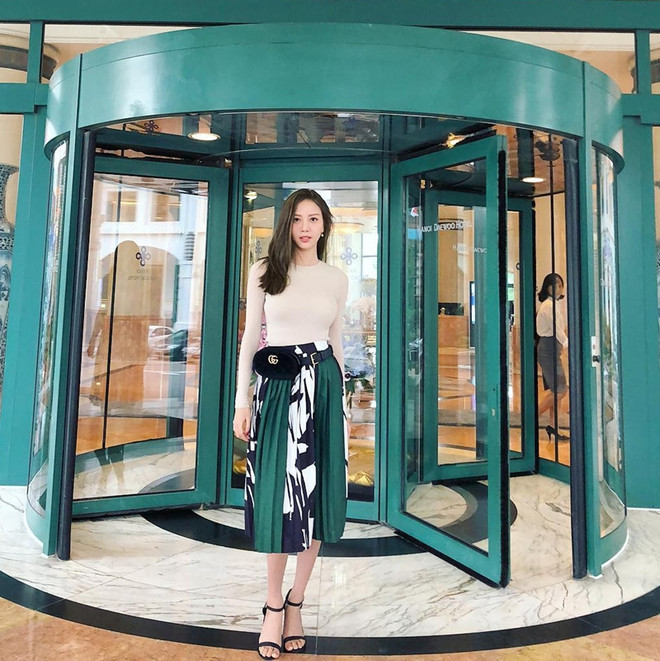 Mãn nhãn với loạt street style rực rỡ của fashionista Việt ảnh 10