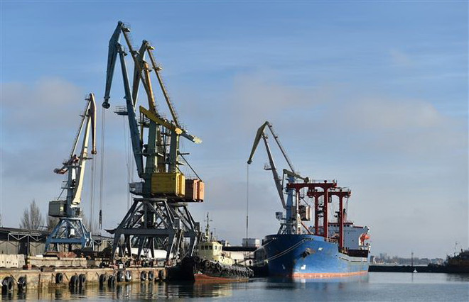 Tổng thống Nga đồng ý cho quan sát viên Pháp giám sát eo biển Kerch ảnh 1