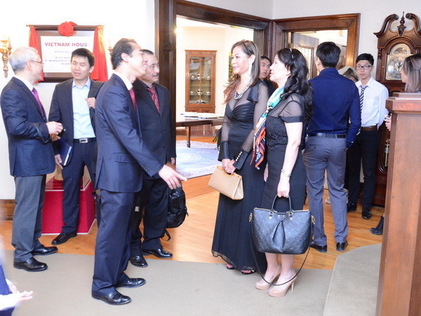 Cộng đồng người Việt ở Canada dâng hương giỗ tổ Hùng Vương ảnh 3