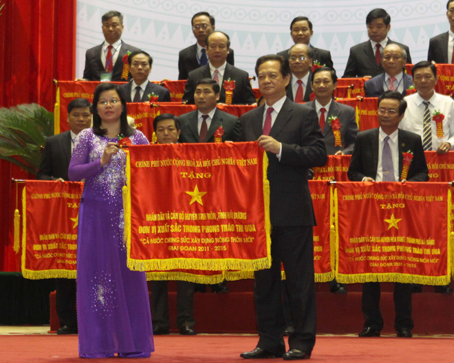 Tiếp tục quan tâm huy động nguồn lực xây dựng nông thôn mới ảnh 1