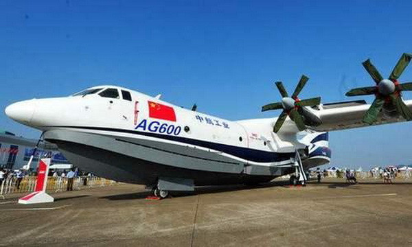 Trung Quốc thử nghiệm cất cánh thủy phi cơ lớn nhất thế giới ảnh 1