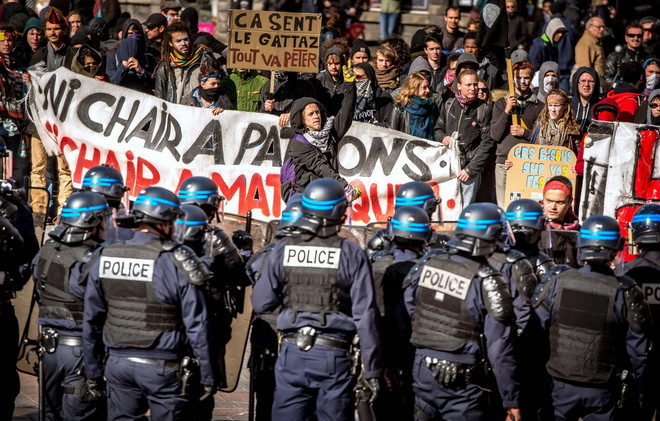 Nghị trường Pháp căng thẳng với dự luật lao động sửa đổi ảnh 1