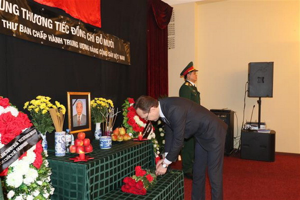 Lễ viếng nguyên Tổng Bí thư Đỗ Mười tại nhiều nước châu Âu ảnh 2