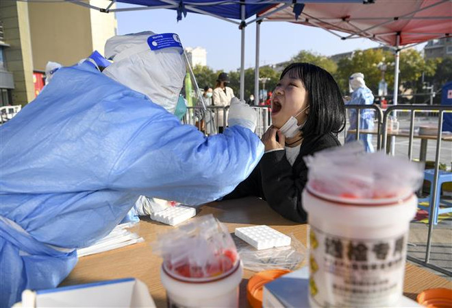 Giới chức Trung Quốc khẳng định tiếp tục chính sách Zero COVID-19 ảnh 1