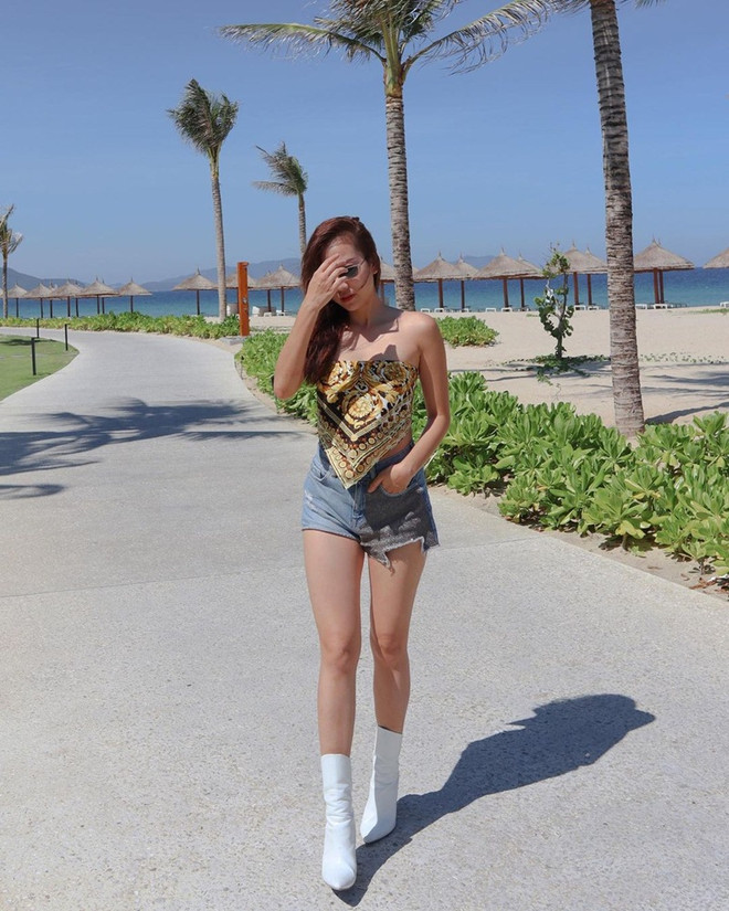 Mix đồ trung tính "đỉnh" như street style của dàn sao Việt ảnh 23