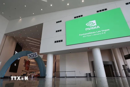 Video về chip AI của Nvidia tại triển lãm điện tử tiêu dùng CES ở Las Vegas, Nevada, Mỹ, ngày 5/1/2026. (Ảnh: Yonhap/TTXVN)