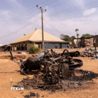 Hiện trường một vụ tấn công ở Nigeria. (Ảnh: Anadolu Agency/TTXVN)