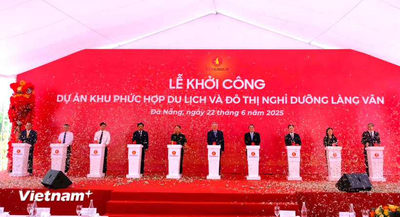 Khởi công xây dựng Dự án Khu phức hợp Du lịch và Đô thị Nghỉ dưỡng Làng Vân tại thành phố Đà Nẵng. (Ảnh: Thanh Phong/Vietnam+)