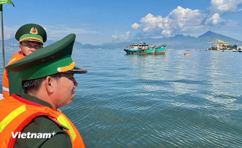 Bộ đội Biên phòng Đà Nẵng ra quân cao điểm chống khai thác IUU. (Ảnh: Thanh Phong/Vietnam+)