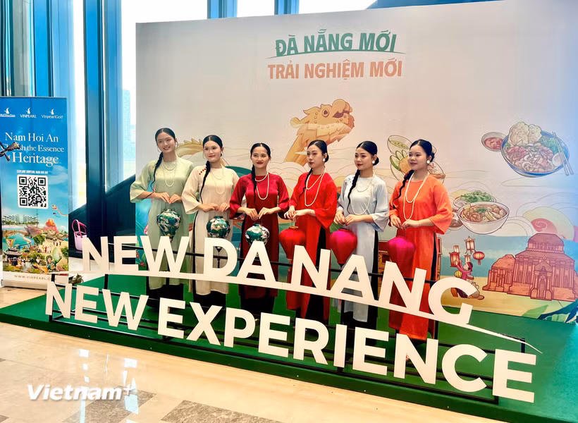 Họp báo công bố chương trình "Đà Nẵng mới - Trải nghiệm mới". (Ảnh: Thanh Phong/Vietnam+)