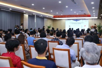 Cục Xúc tiến thương mại (Bộ Công Thương) phối hợp tổ chức Hội thảo “Thúc đẩy hợp tác thương mại và đầu tư tại thị trường UAE-Trung Đông.” (Nguồn: Tạp chí Công Thương)