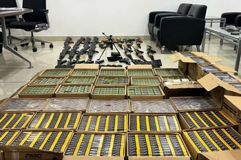 Chính quyền Cộng hòa Dominica vừa phát hiện và ngăn chặn một vụ vận chuyển vũ khí quy mô lớn từ Miami (Mỹ) đến Haiti. (Nguồn: Dominican Today)