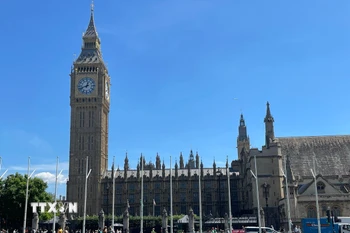 Đồng hồ Big Ben, một trong những công trình mang tính biểu tượng nhất ở thủ đô London, Vương quốc Anh. (Ảnh: Minh Hợp/TTXVN)