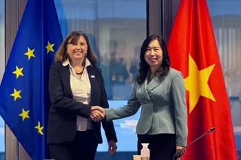 Thứ trưởng Ngoại giao Lê Thị Thu Hằng và bà Paola Pampaloni, Quyền Tổng Vụ trưởng Tổng vụ châu Á-Thái Bình Dương của EEAS đồng chủ trì Phiên họp lần 6 Ủy ban hỗn hợp Việt Nam-EU. (Nguồn: Báo Quốc tế)