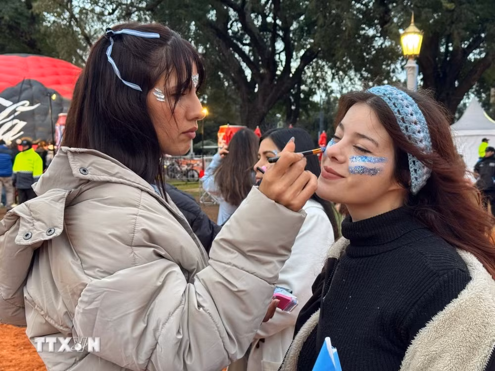 ttxvn-buenos-aires-truoc-tran-ban-ket-argentina-anh-3.jpg