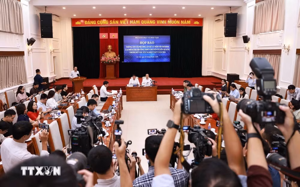ttxvn-hop-bao-chuyen-tuyen-quang5.jpg