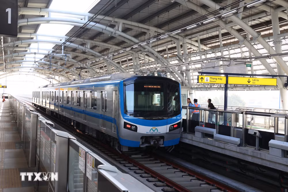 ttxvn-metro-suoi-tien.jpg