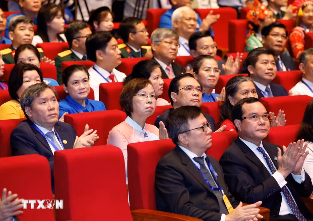 ttxvn-tong-bi-thu-chu-tich-nuoc-to-lam-du-dai-hoi-doan-toan-quoc-lan-thu-xiii-11.jpg